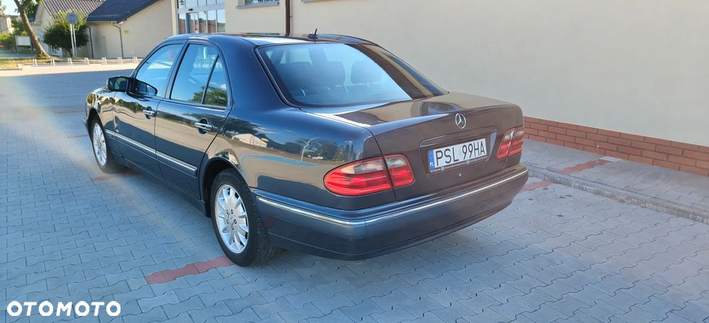 Mercedes-Benz Klasa E - 2