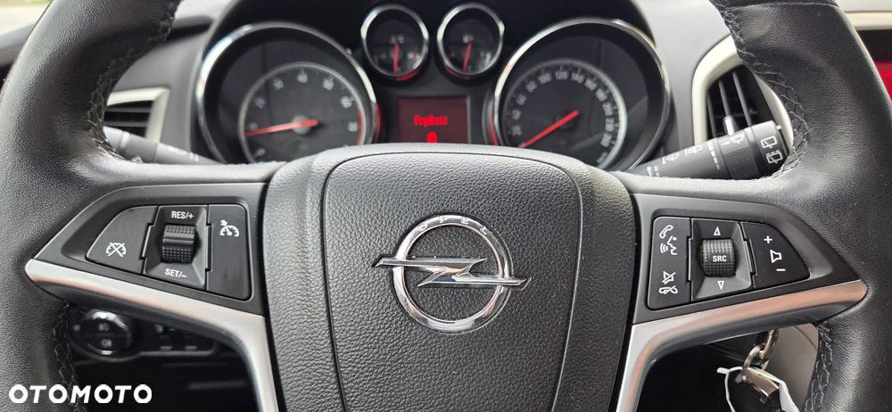 Opel Astra 1.4 ecoFLEX - 21