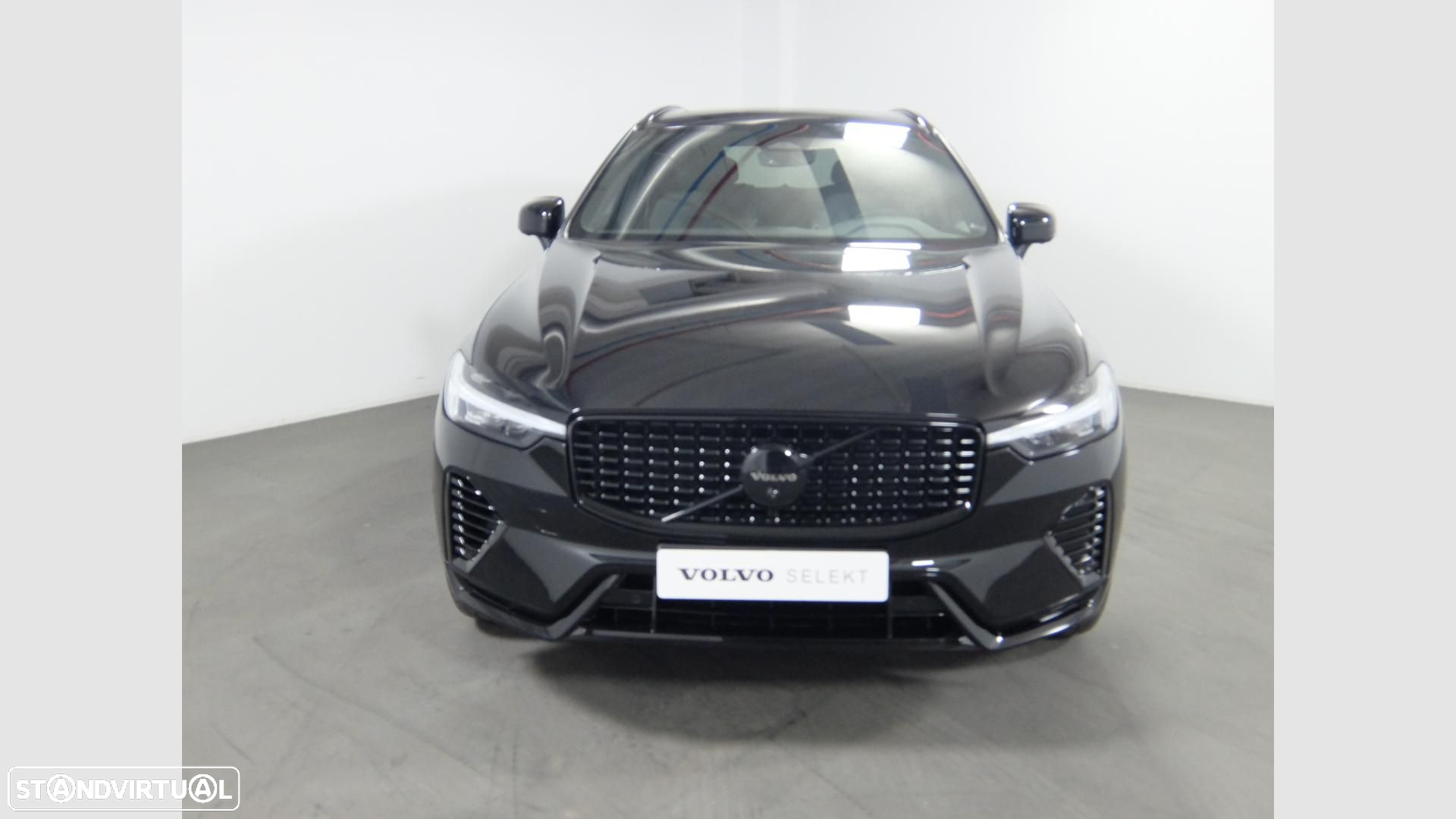 Volvo XC 60 2.0 T6 PHEV Black Edition AWD - 2
