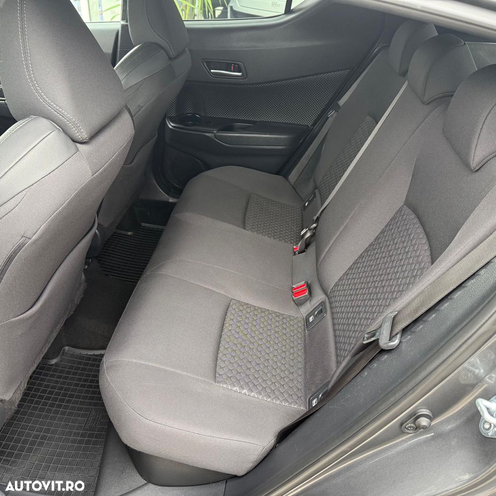 Toyota C-HR 1.8 HSD 122 CP 4x2 CVT Cult - 11
