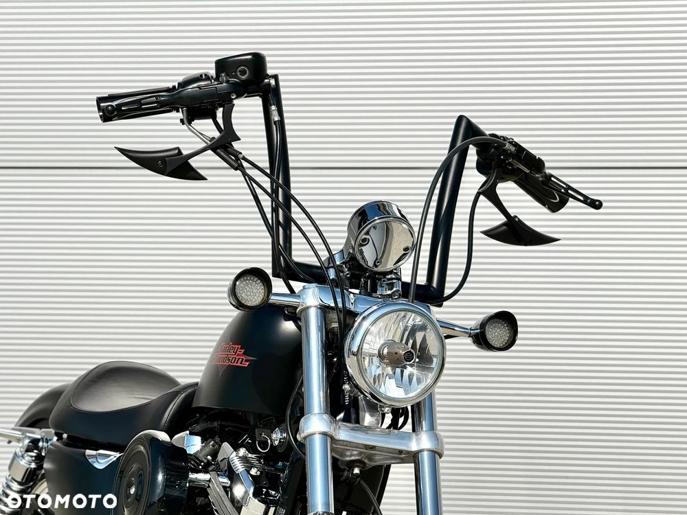 Harley-Davidson Sportster Seventy-Two - 6