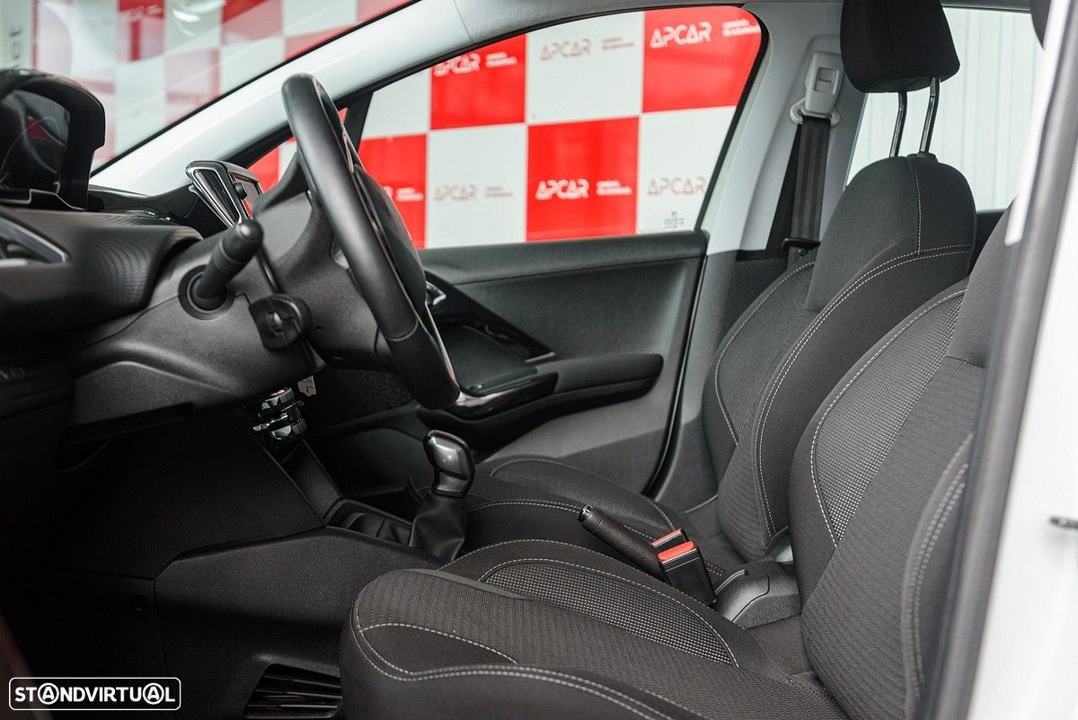 Peugeot 208 1.2 PureTech Allure - 9