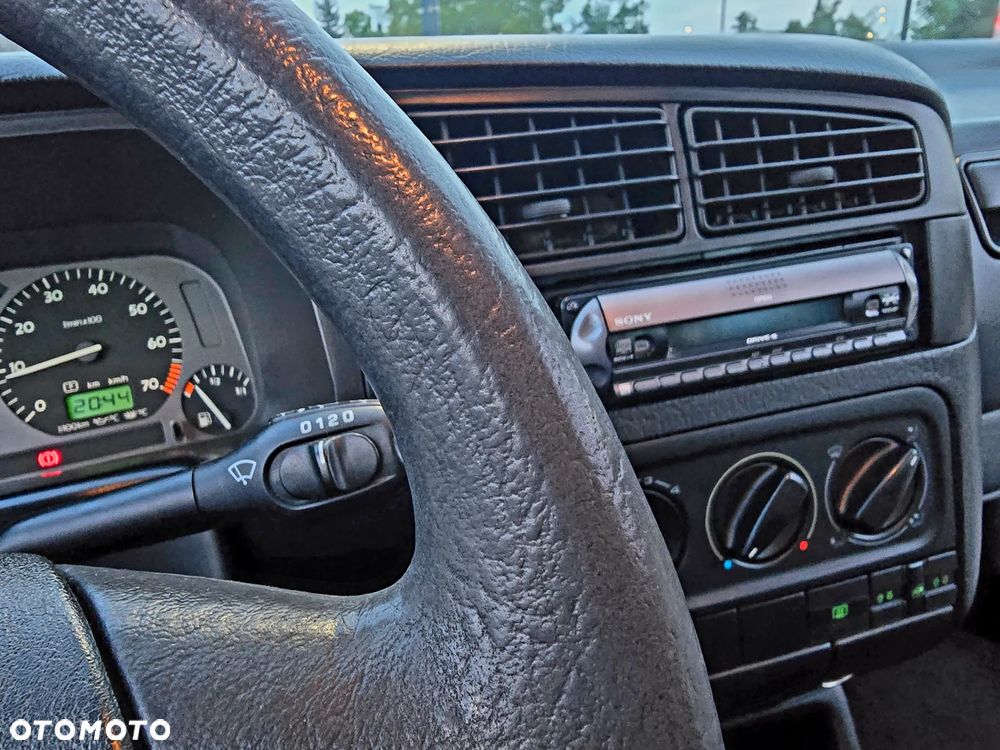 Volkswagen Golf - 8