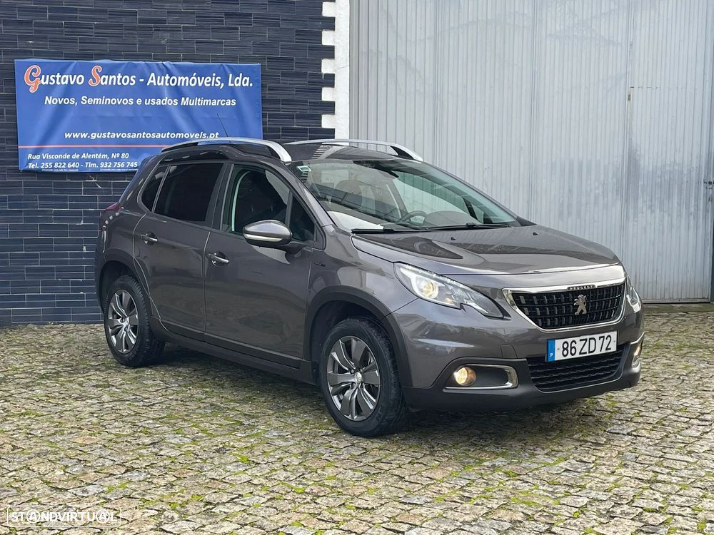Peugeot 2008 1.2 PureTech Signature - 4