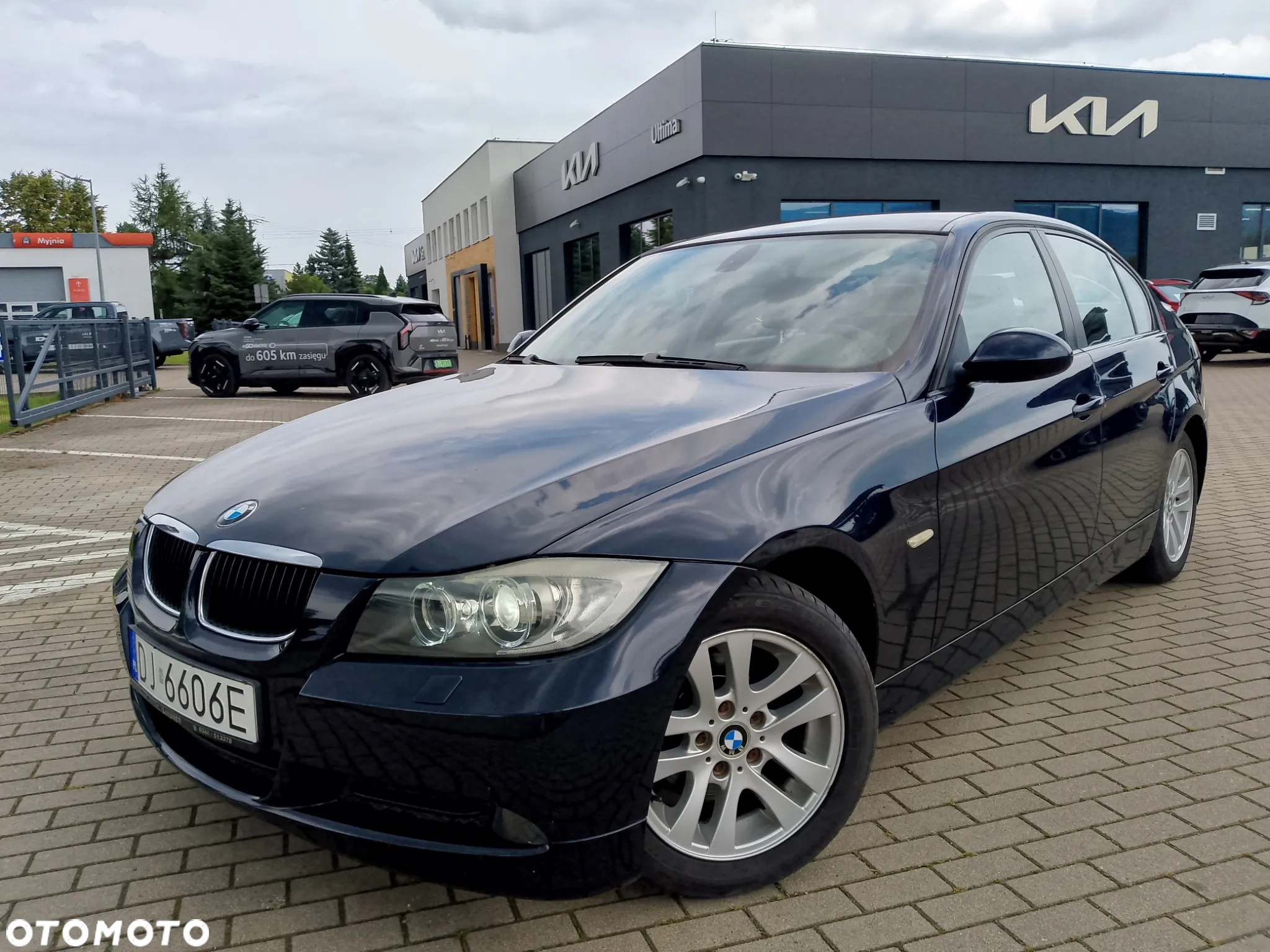 BMW Seria 3 318i - 2