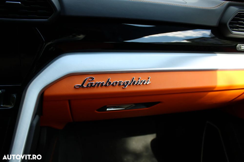 Lamborghini URUS - 8