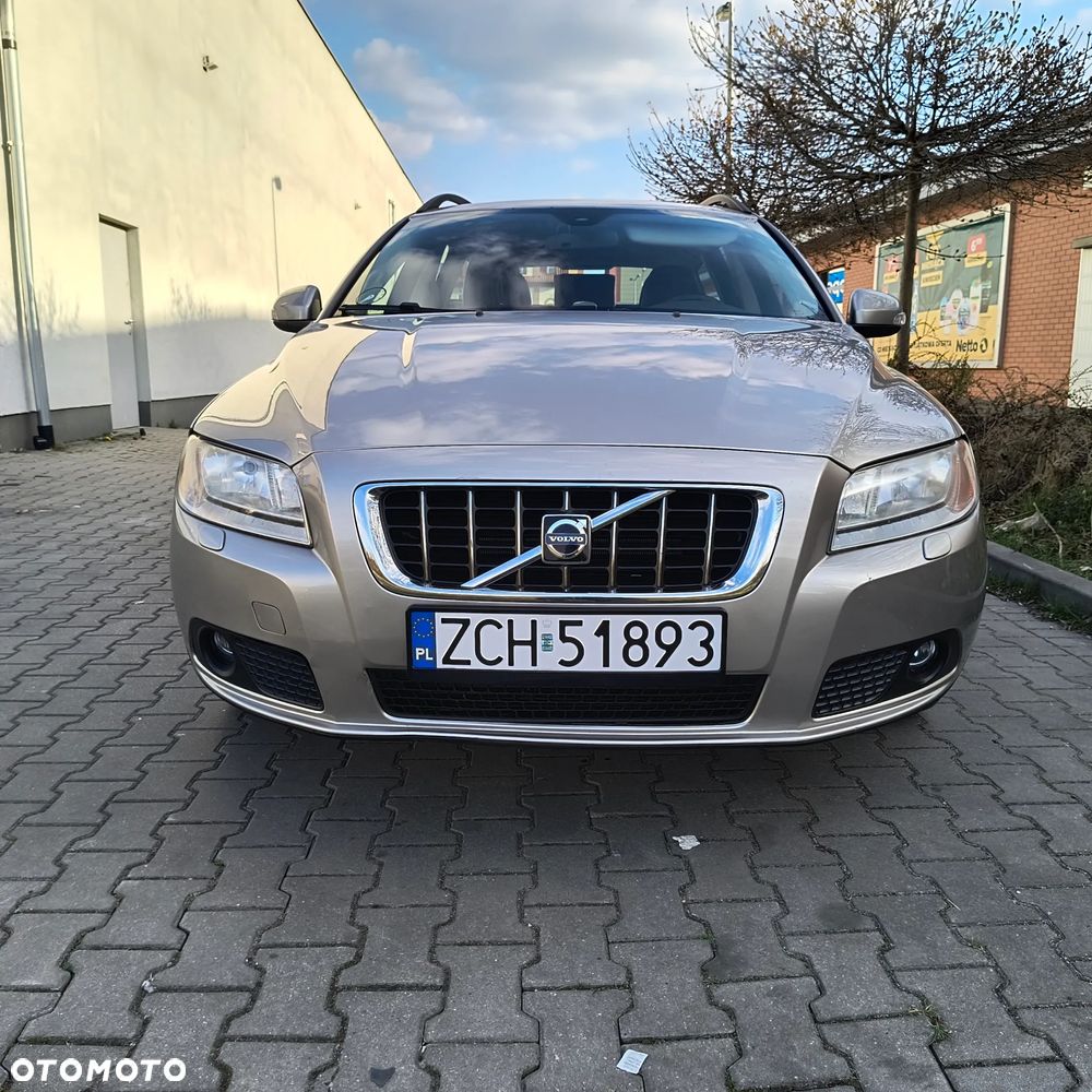 Volvo V70 - 1
