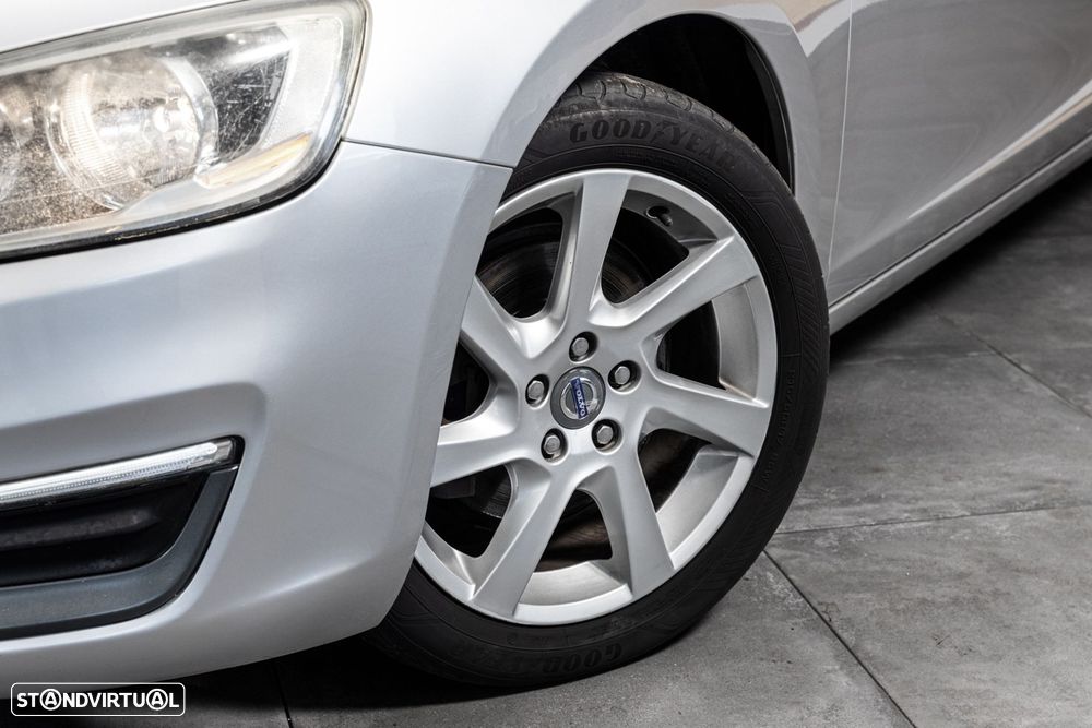Volvo V60 2.0 D4 Summum - 8
