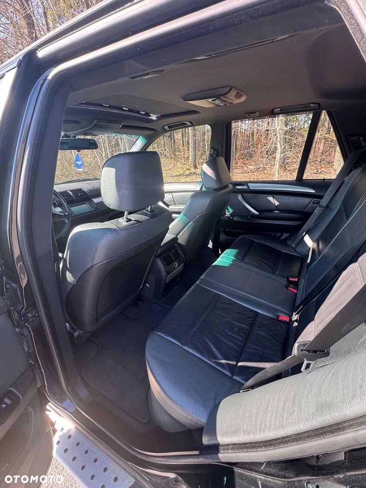 BMW X5 4.4i - 8