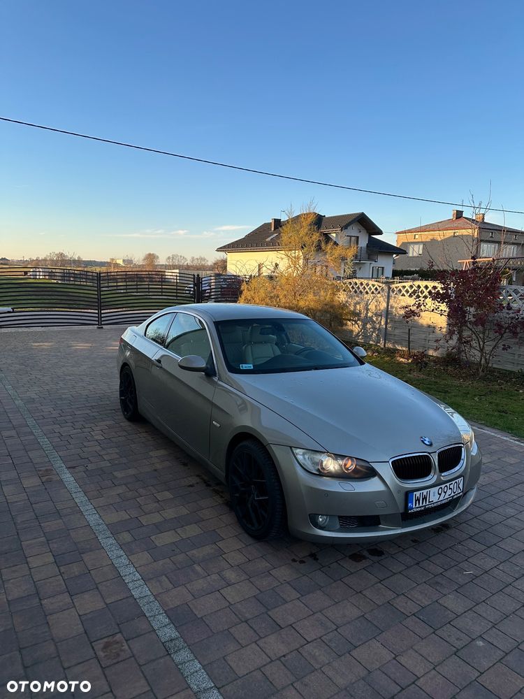 BMW Seria 3 325d - 6