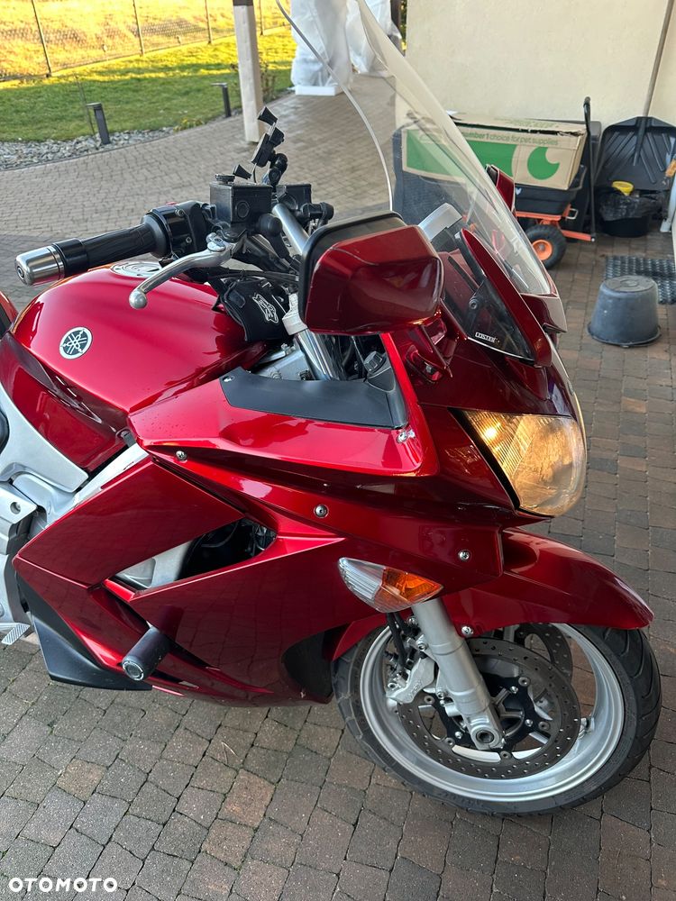 Yamaha FJR - 6