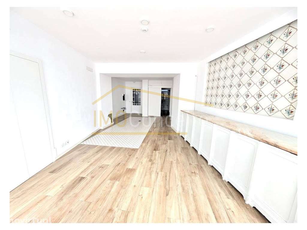 Loja/ possibilidade de afectação p/ habitação II Torres Novas - Grande imagem: 2/9