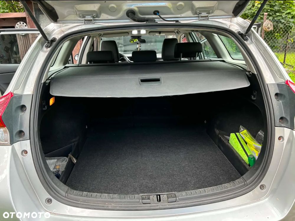 Toyota Auris 1.6 Active - 9