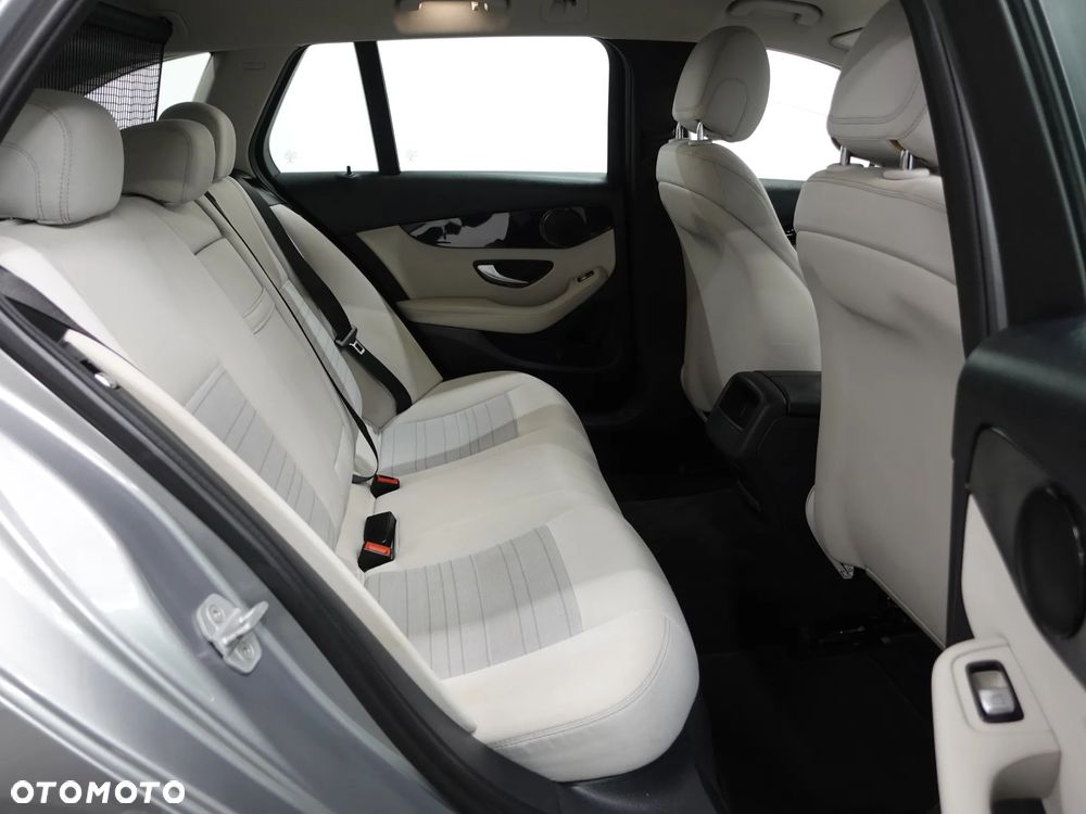 Mercedes-Benz Klasa C 180 (BlueTEC) d - 26