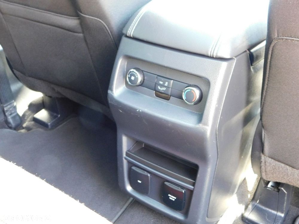 Ford Galaxy 2.0 EcoBlue Titanium - 18