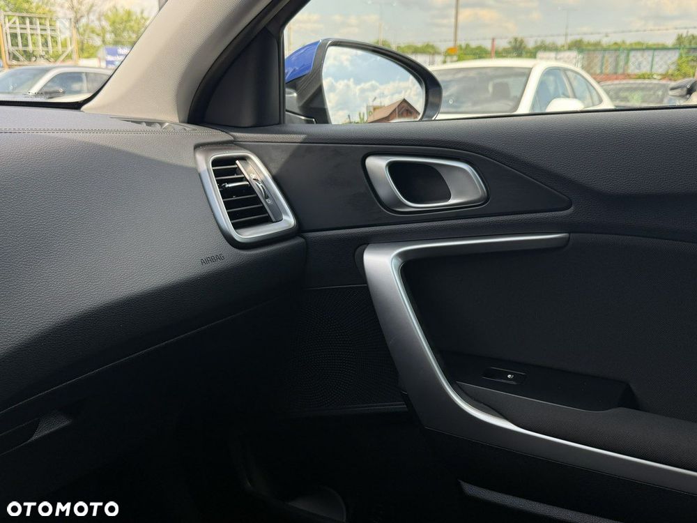 Kia Ceed 1.5 T-GDI M - 30