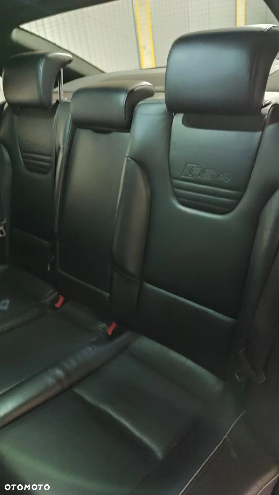 Audi A4 Limousine - 28