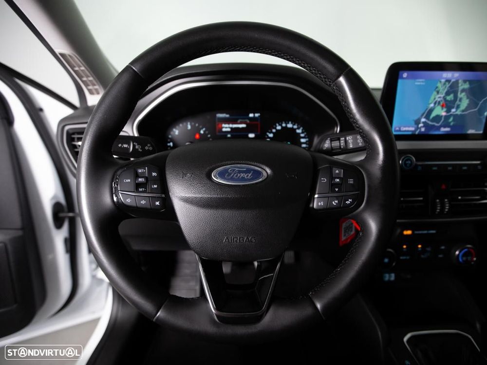 Ford Focus SW 1.5 TDCi EcoBlue Connected - 17