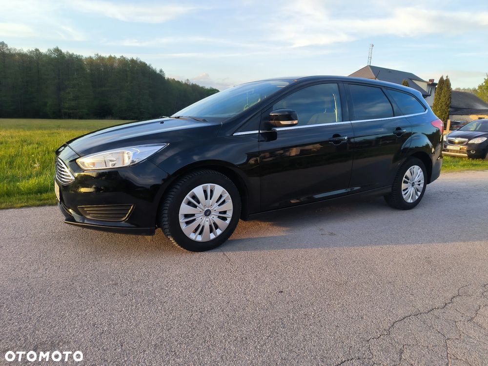 Ford Focus - 36