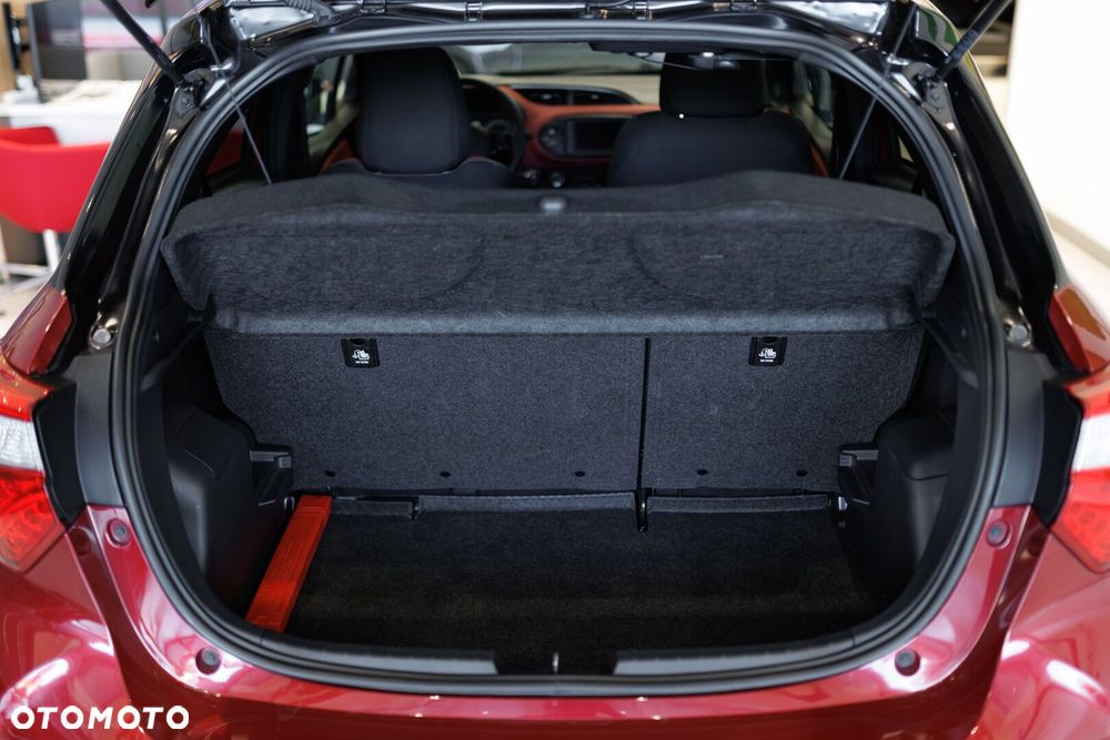 Toyota Yaris 1.5 Selection - 23