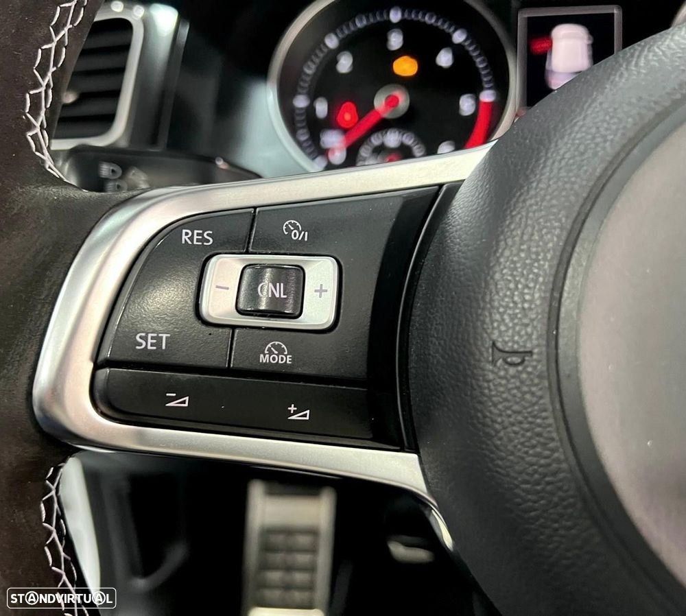 VW Golf 2.0 TDI GTD - 43
