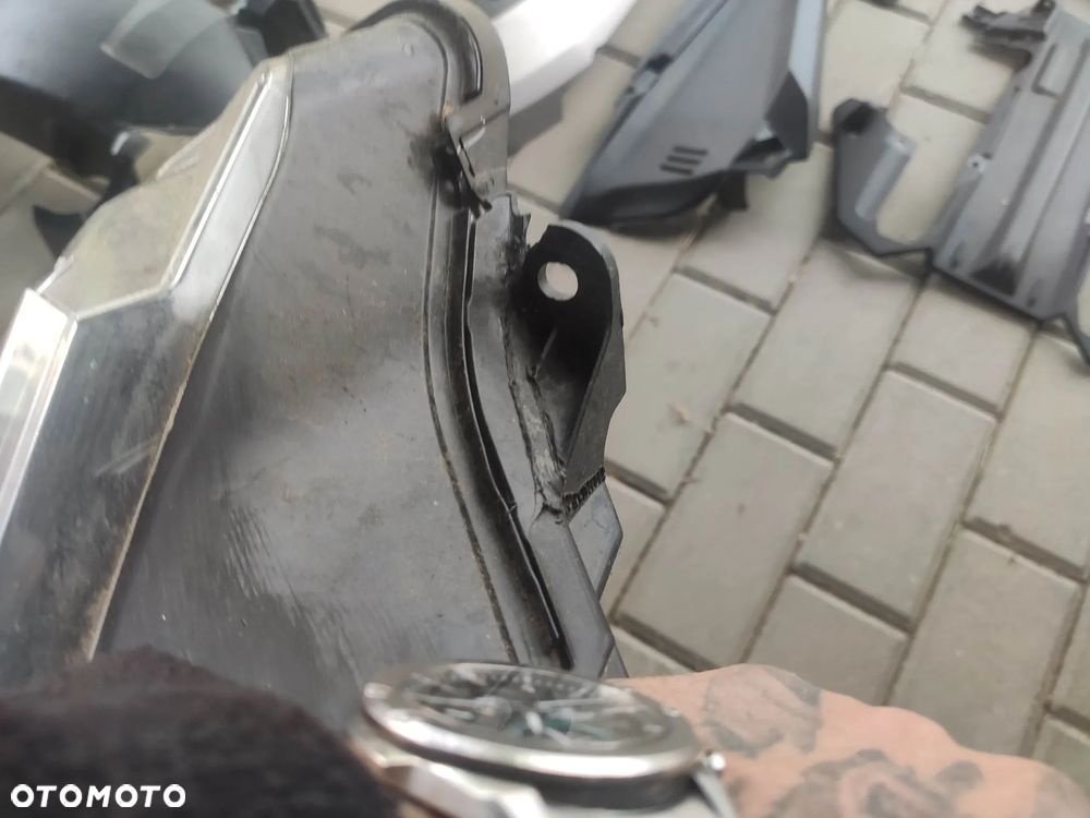 EU Osłona Owiewka Lewa Prawa Lampa Bok Honda Forza NSS 125 250 350 21- - 6