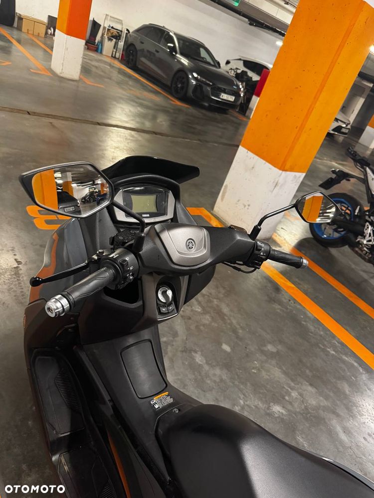 Yamaha NMAX - 14