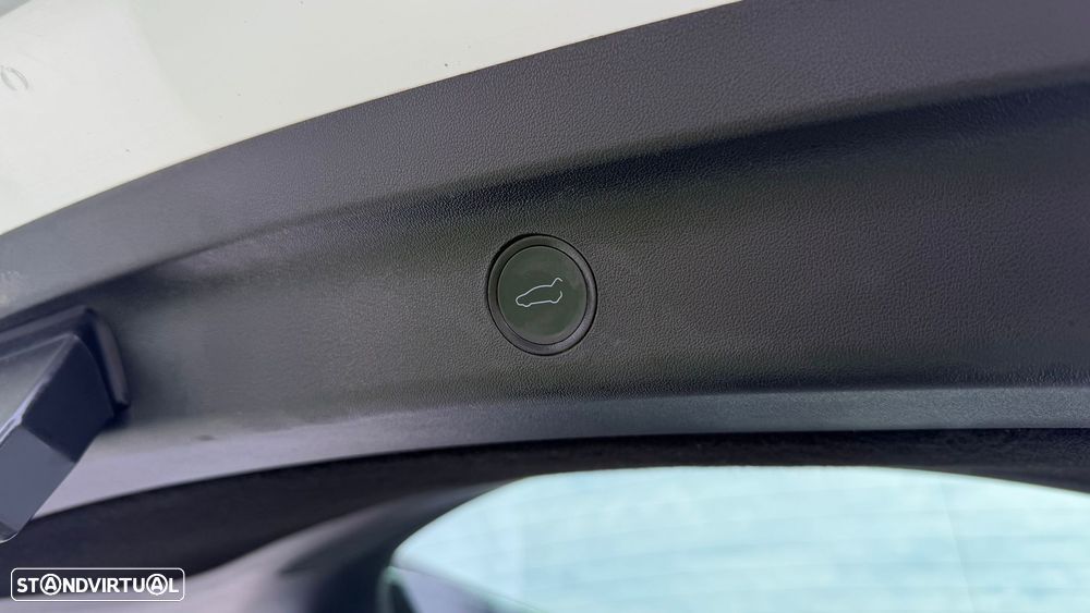 Tesla Model Y Long Range Tração Integral - 10