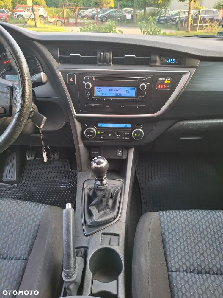 Toyota Auris 1.33 VVT-i Active - 23
