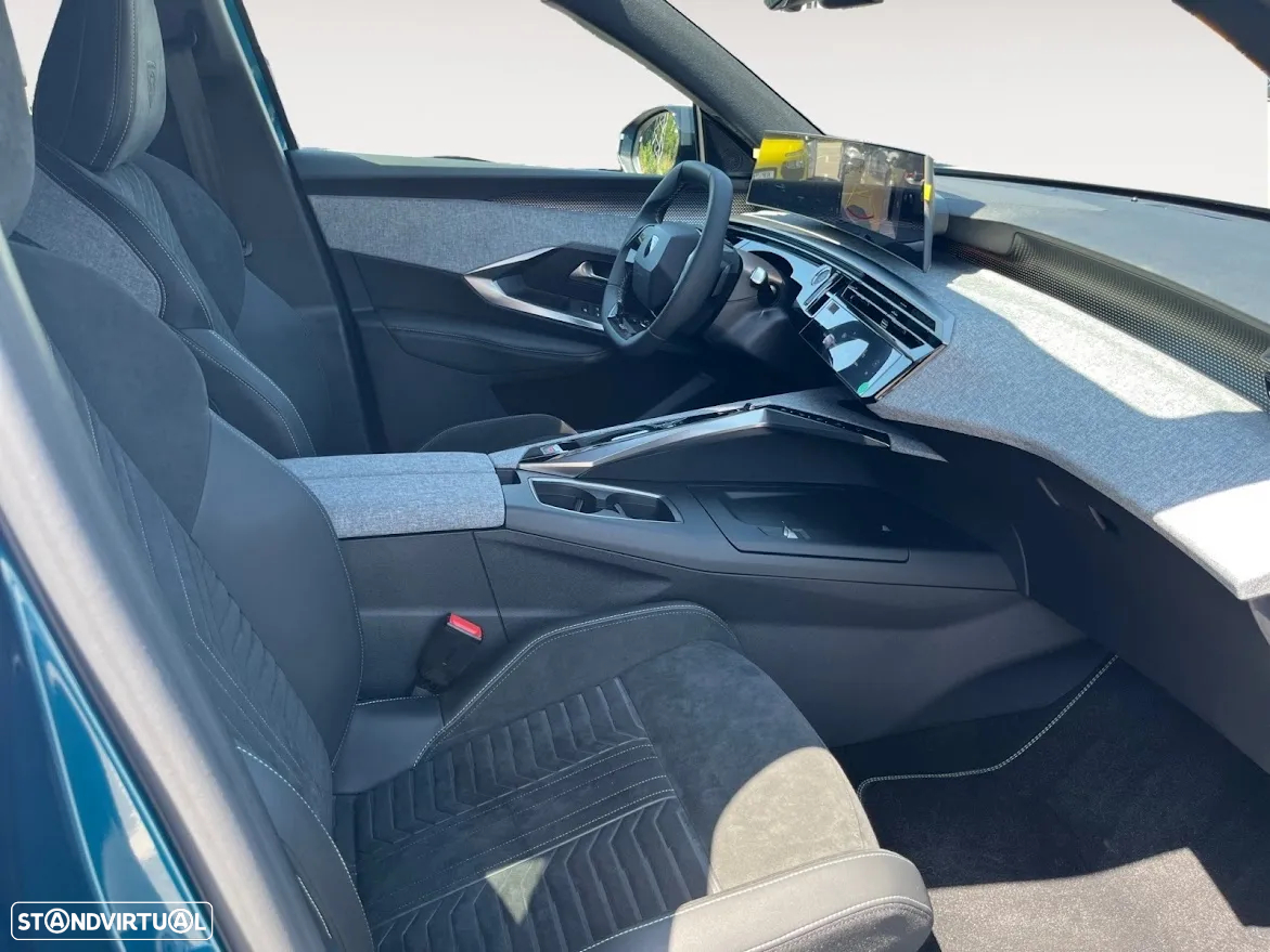Peugeot E-3008 73 kWh GT - 14