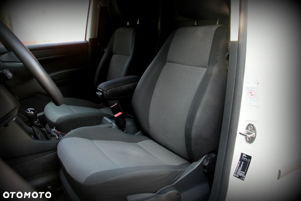 Volkswagen CADDY MAXI - 8
