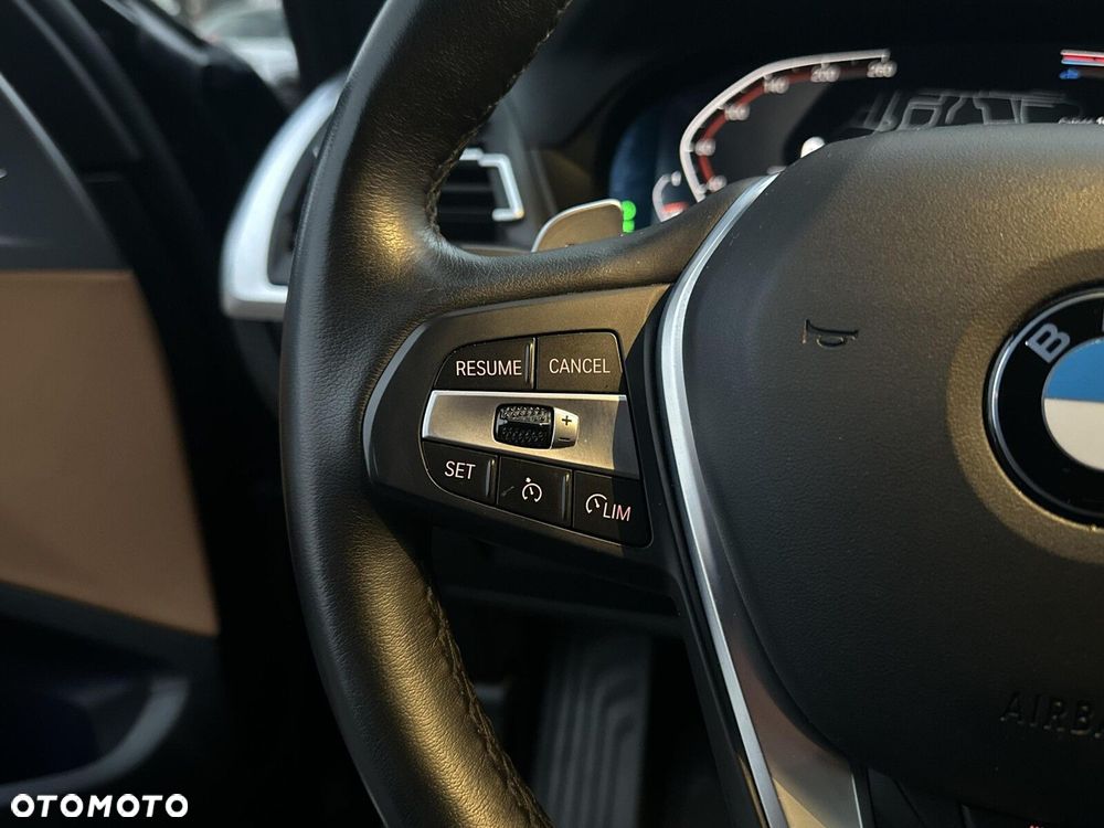 BMW X4 xDrive20d sport - 30