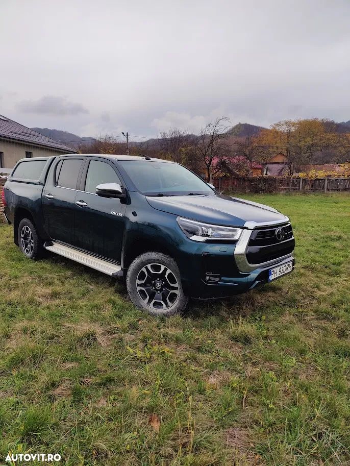 Toyota Hilux 4x4 Double Cab Executive - 3