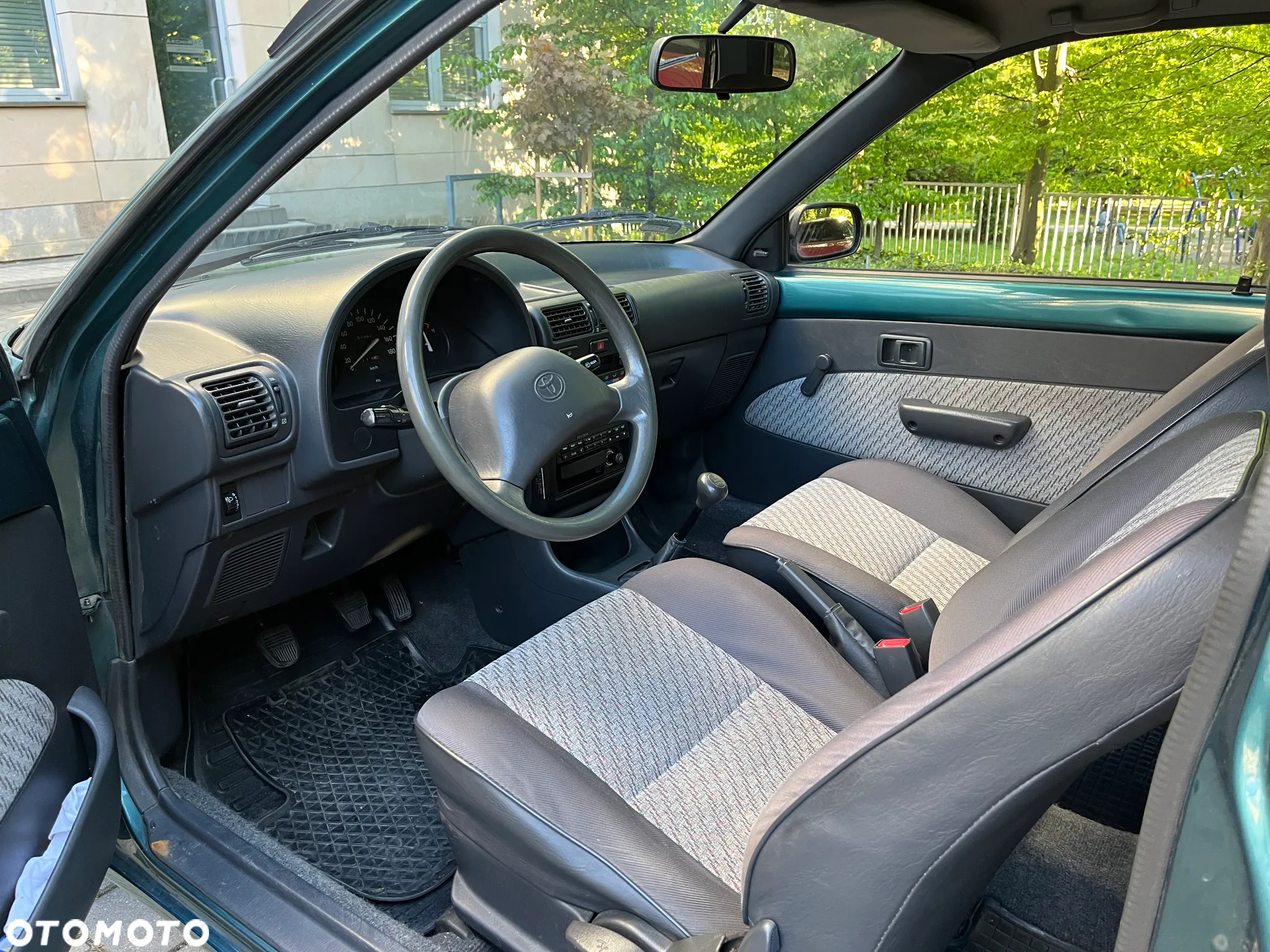 Toyota Starlet - 9