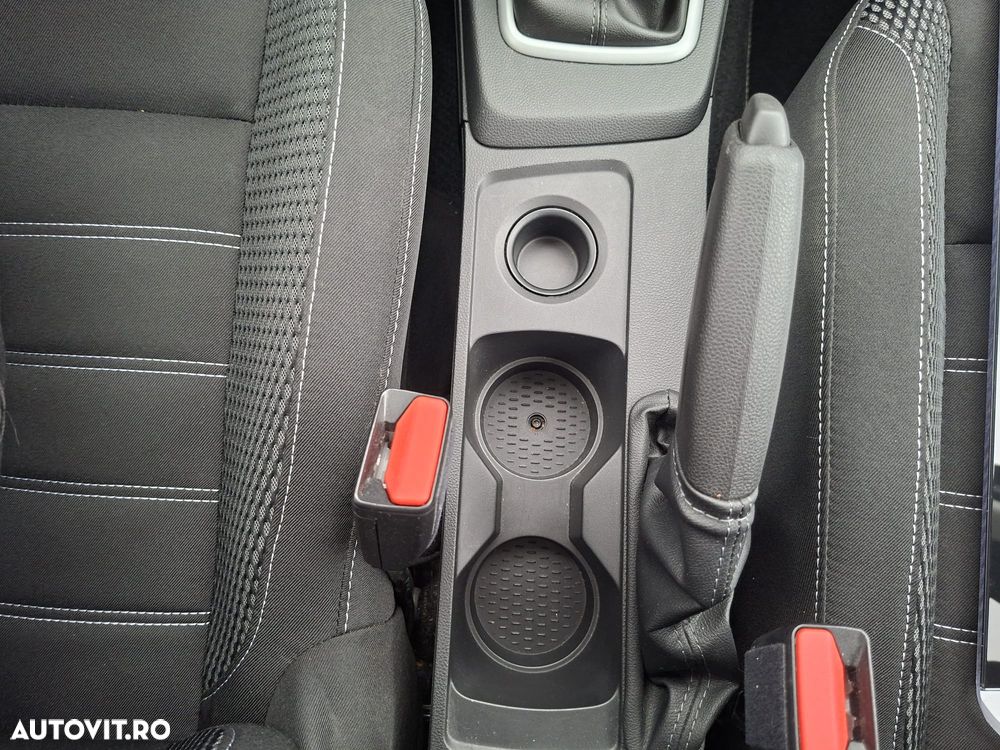 Dacia Duster TCe 150 EDC Journey - 18