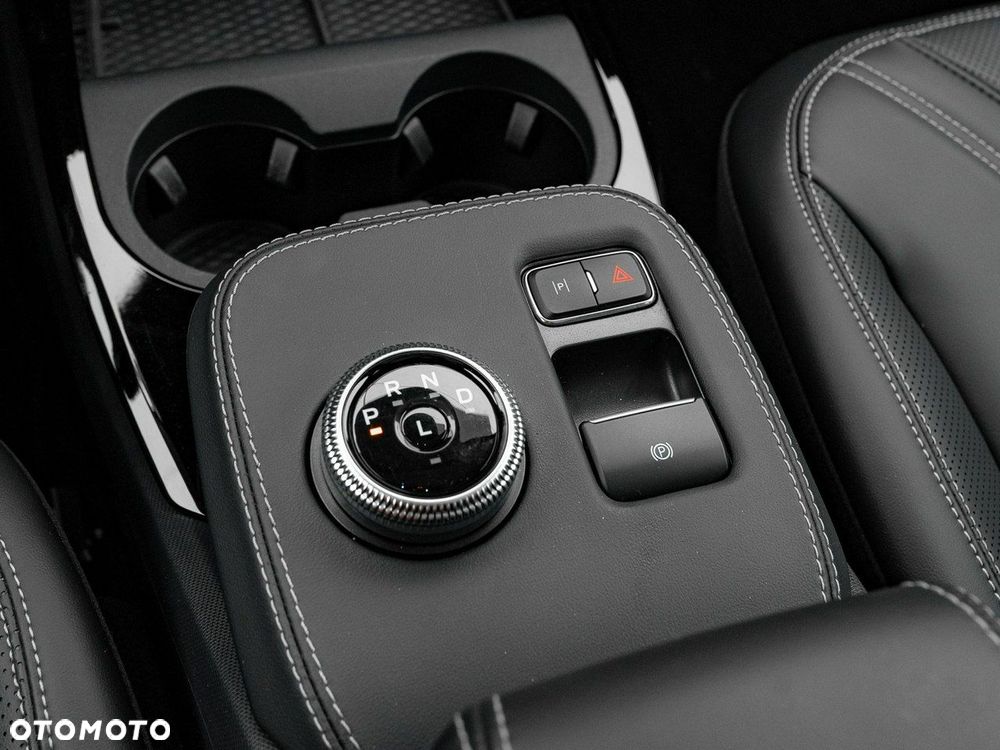 Ford Mustang Mach-E 98kWh RWD - 18