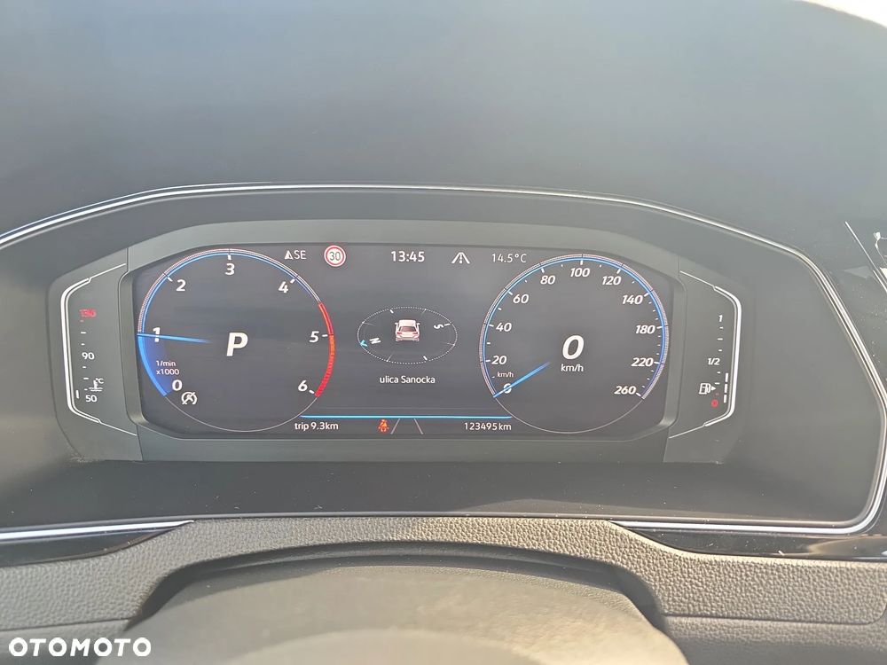 Volkswagen Passat - 22