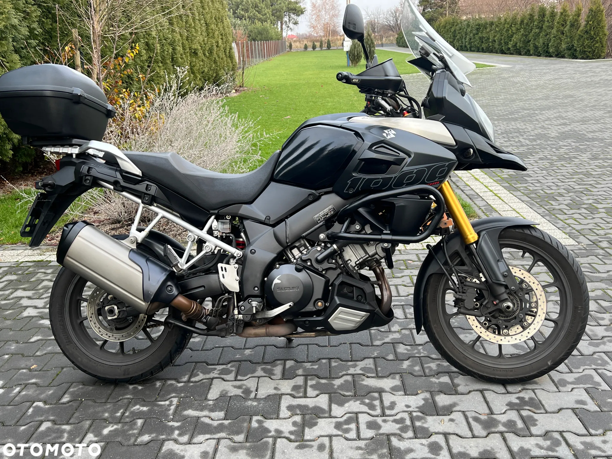 Suzuki V-STROM - 13