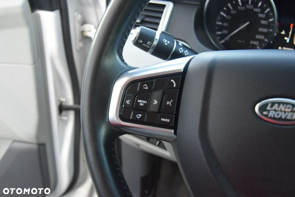 Land Rover Discovery Sport 2.0 TD4 SE - 36