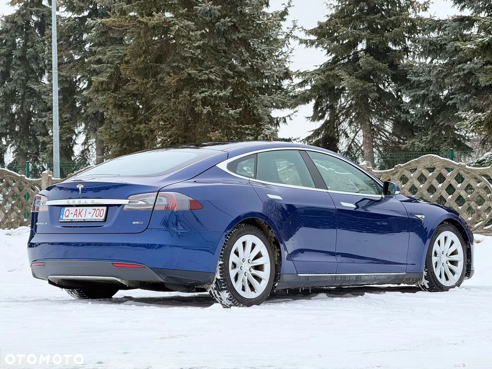 Tesla Model S Long Range Plus - 3