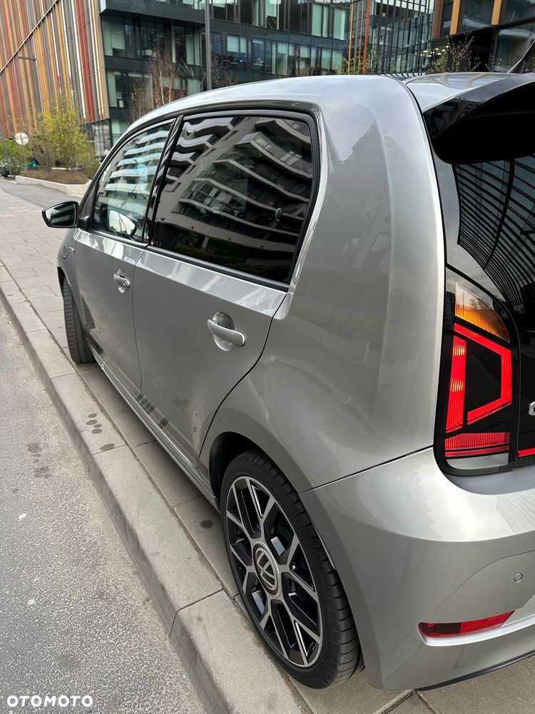 Volkswagen up! 1.0 TSI GTI - 12