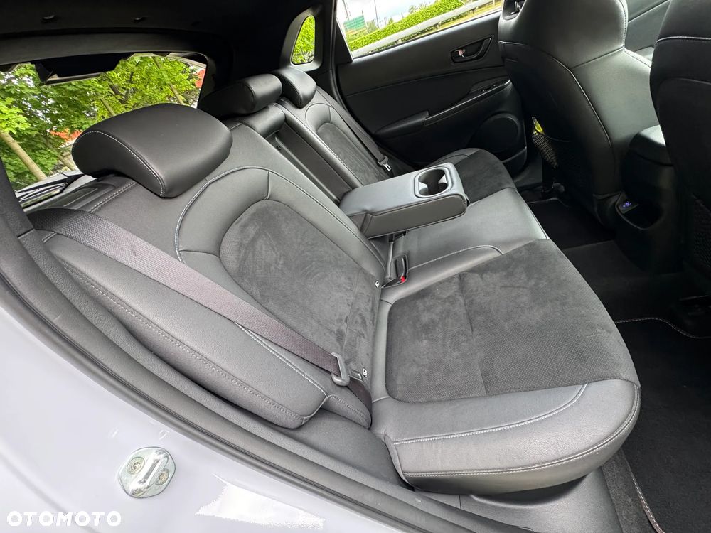 Hyundai Kona - 28