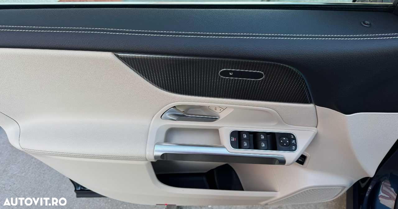Mercedes-Benz GLB - 15