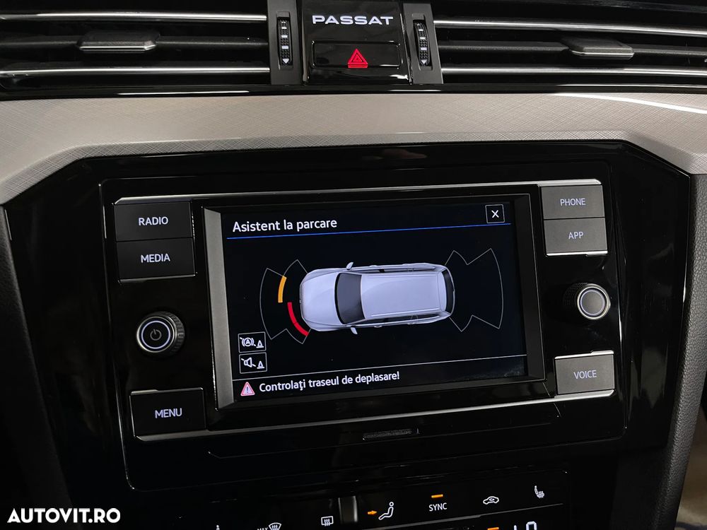 VOLKSWAGEN Passat 2022 — imagine 16