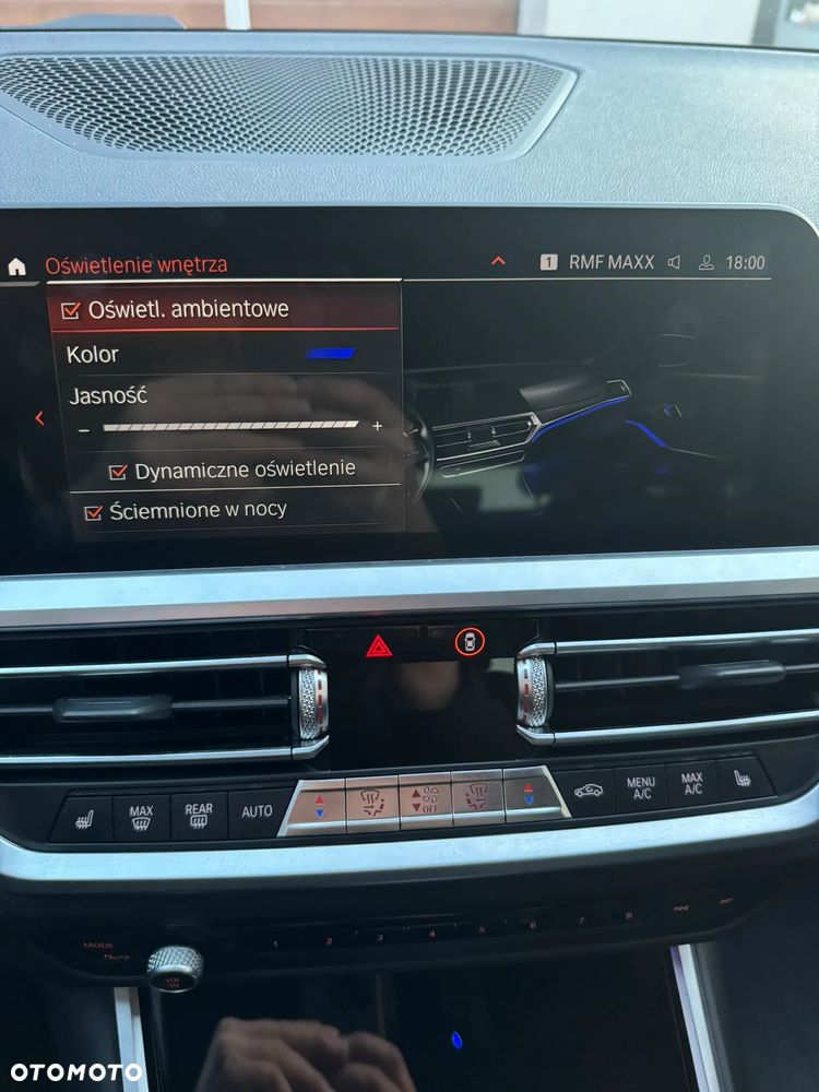 BMW Seria 3 320d Sport Line - 28