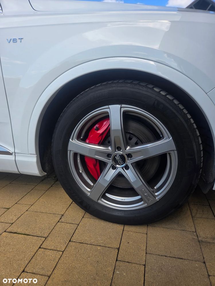 Audi SQ7 - 12