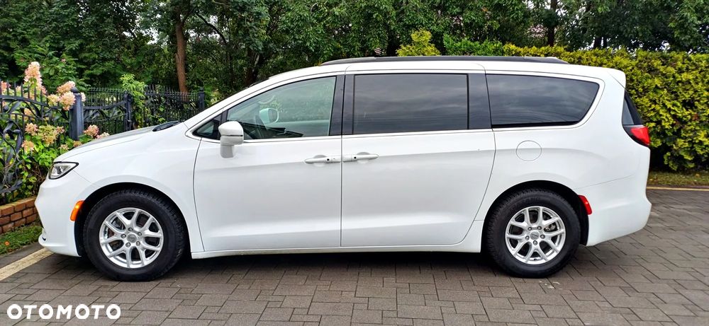Chrysler Pacifica - 10