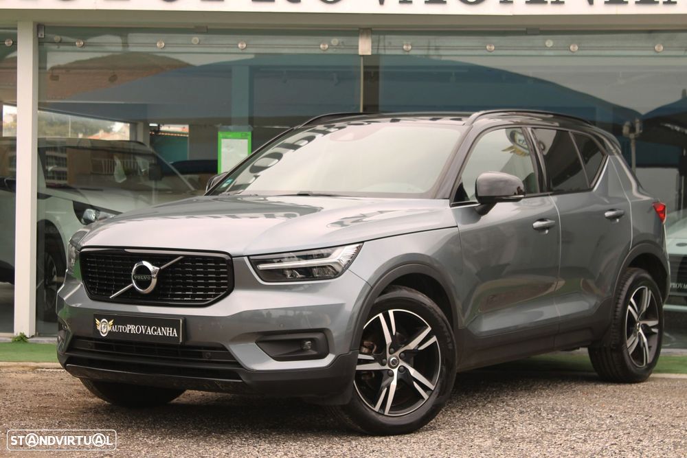Volvo XC 40 1.5 T3 R-Design Tech Edition - 2