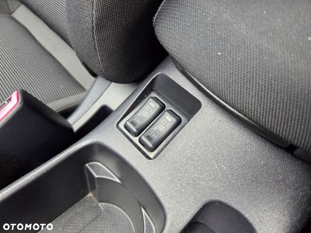 Mitsubishi Lancer - 19