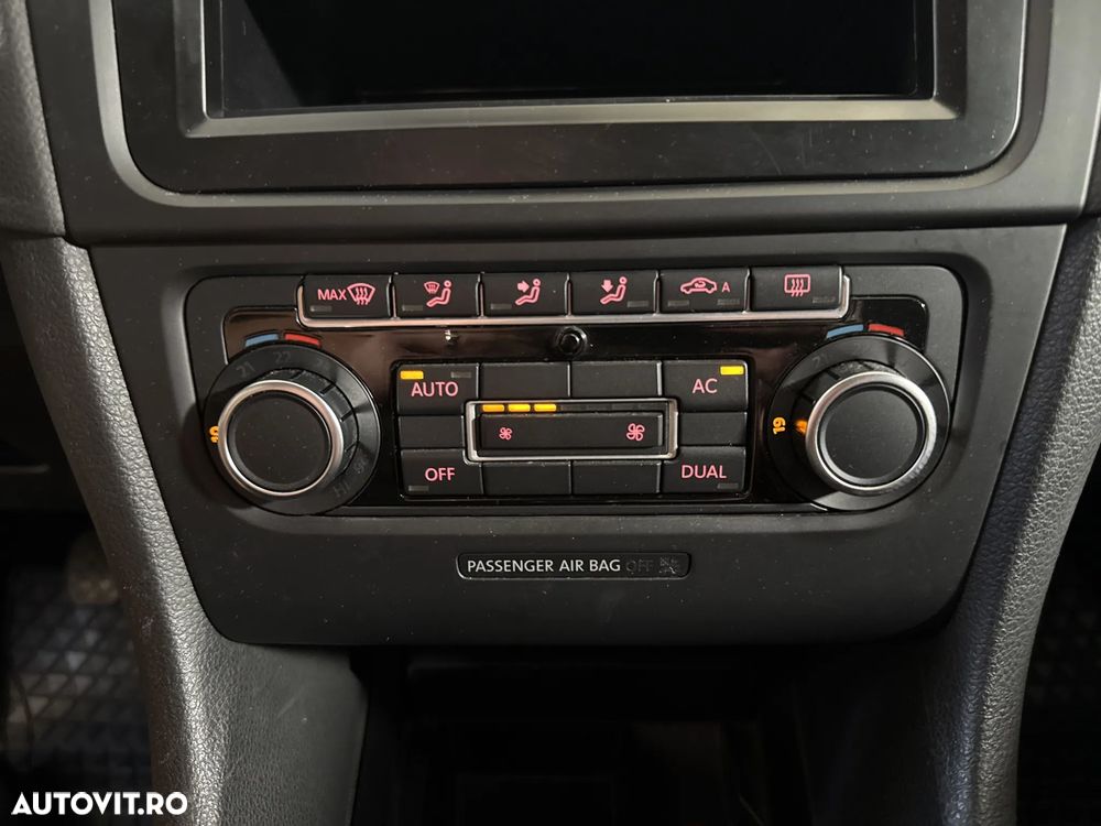 Volkswagen Golf - 18